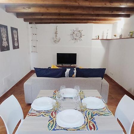Porto Centro Storico Spiaggia Wi-Fi&Self Check-In Castellammare del Golfo Exterior foto